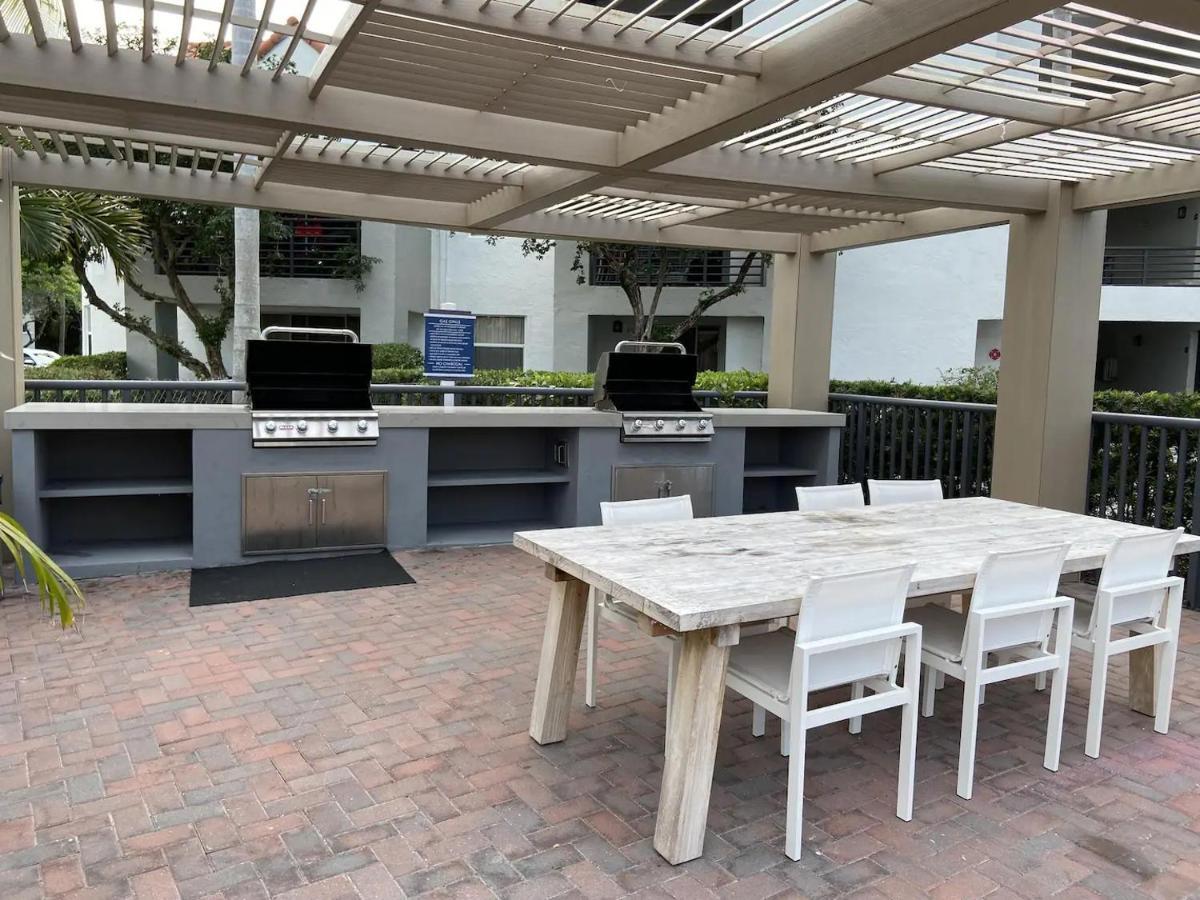 Dharma Home Suites Dania Beach At Sheridan Ocean Club Extérieur photo