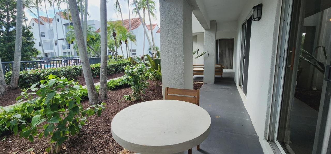 Dharma Home Suites Dania Beach At Sheridan Ocean Club Extérieur photo
